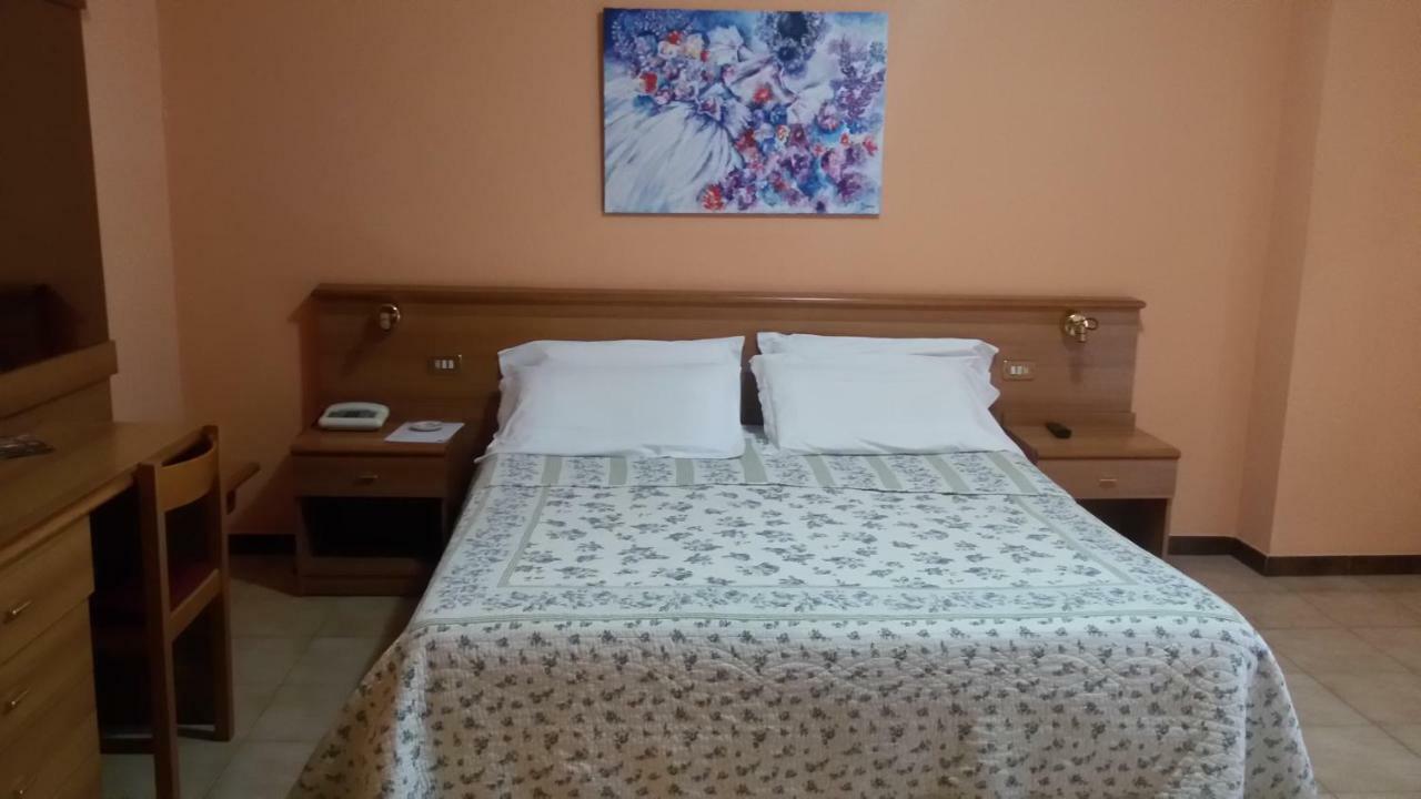 סליצ'ה טרמה Hotel Salus מראה חיצוני תמונה